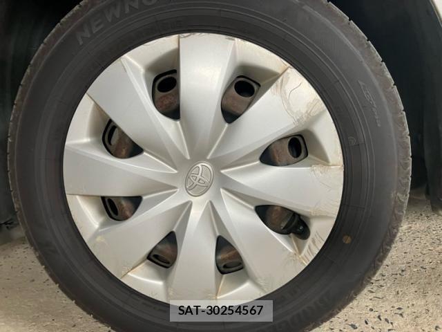 Toyota AQUA 2013-03 8364762-6