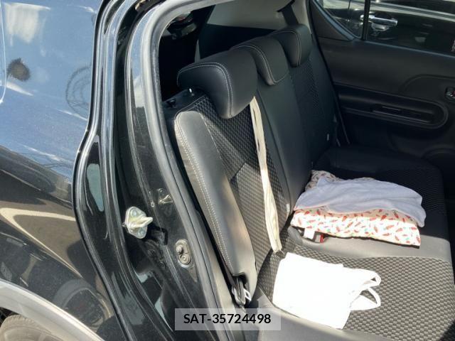 Toyota AQUA 2020-01 8364728-13