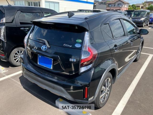 Toyota AQUA 2020-01 8364728-2