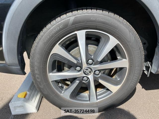 Toyota AQUA 2020-01 8364728-5