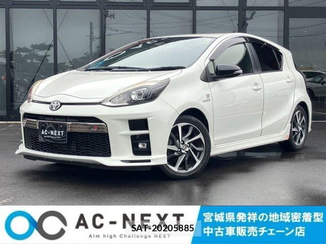Toyota AQUA 2018-01 8364716-0