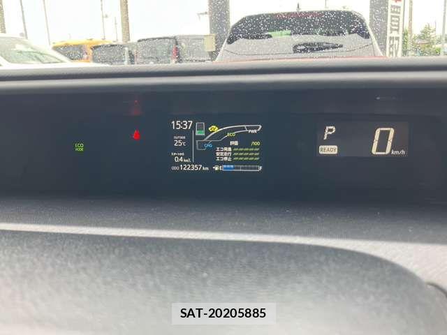 Toyota AQUA 2018-01 8364716-10