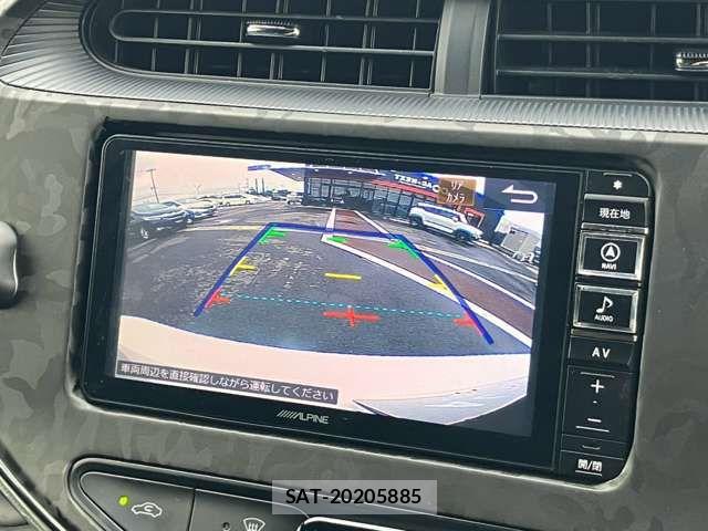 Toyota AQUA 2018-01 8364716-1