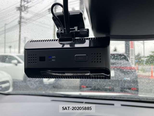 Toyota AQUA 2018-01 8364716-3