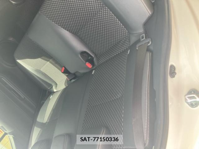 Toyota AQUA 2017-07 8364727-12