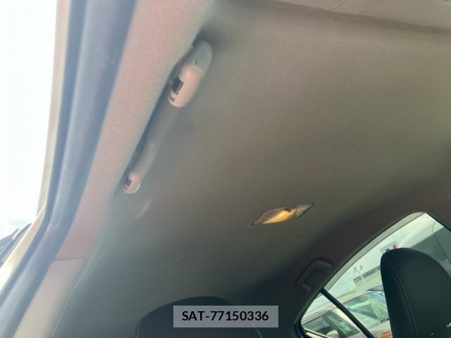 Toyota AQUA 2017-07 8364727-13