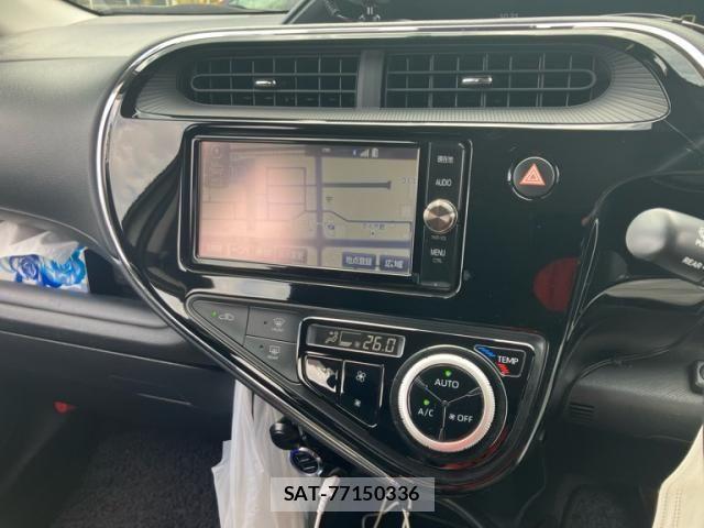 Toyota AQUA 2017-07 8364727-18