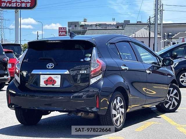 Toyota AQUA 2019-08 8364712-2