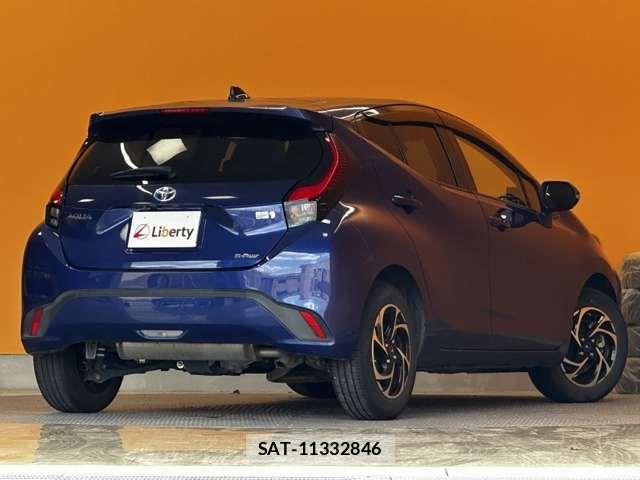 Toyota AQUA 2021-08 8364711-8