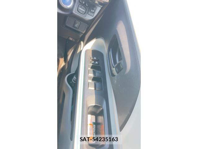 Toyota AQUA 2013-02 8364754-18