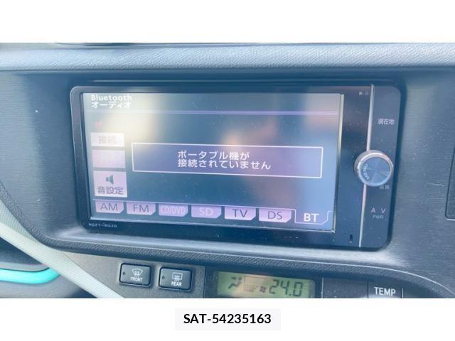 Toyota AQUA 2013-02 8364754-21