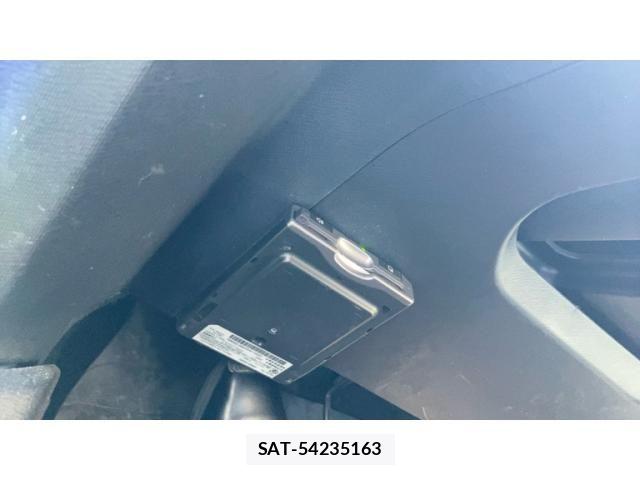 Toyota AQUA 2013-02 8364754-23