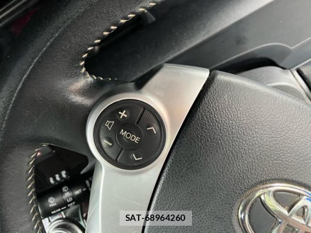 Toyota AQUA 2016-12 8364742-12