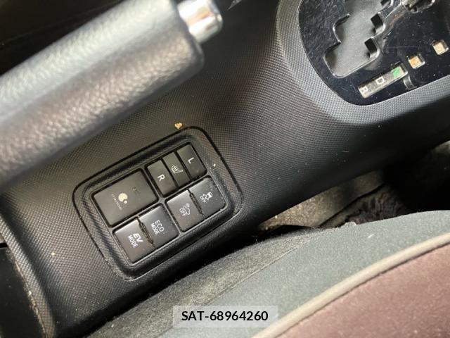 Toyota AQUA 2016-12 8364742-19
