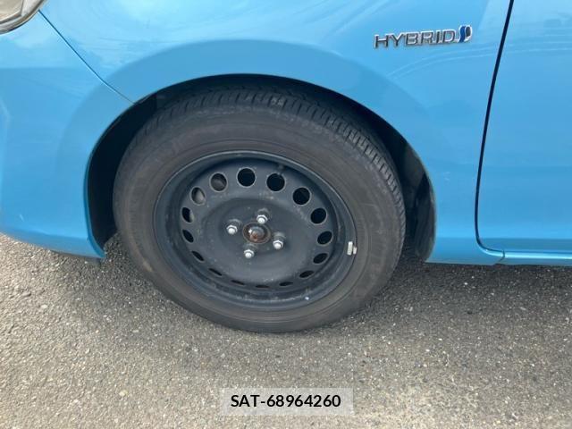 Toyota AQUA 2016-12 8364742-5