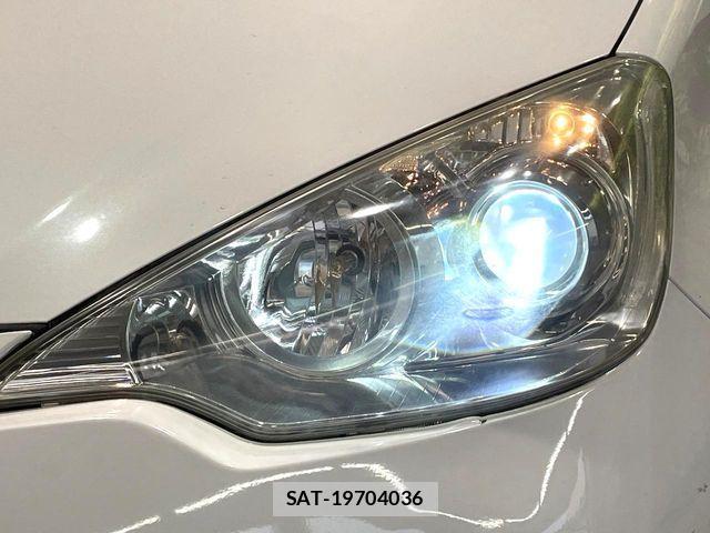 Toyota AQUA 2013-12 8364737-11
