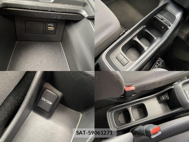 Toyota AQUA 2023-06 8364714-19