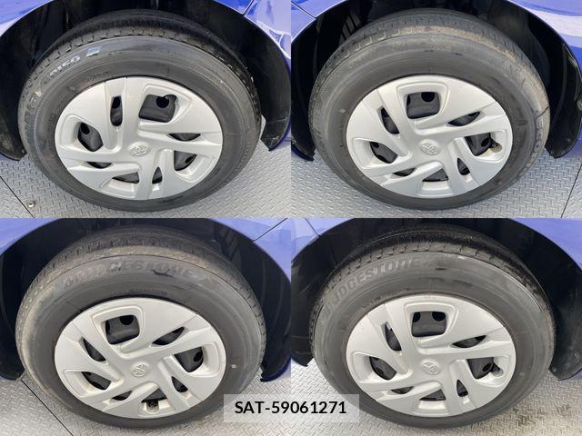 Toyota AQUA 2023-06 8364714-26