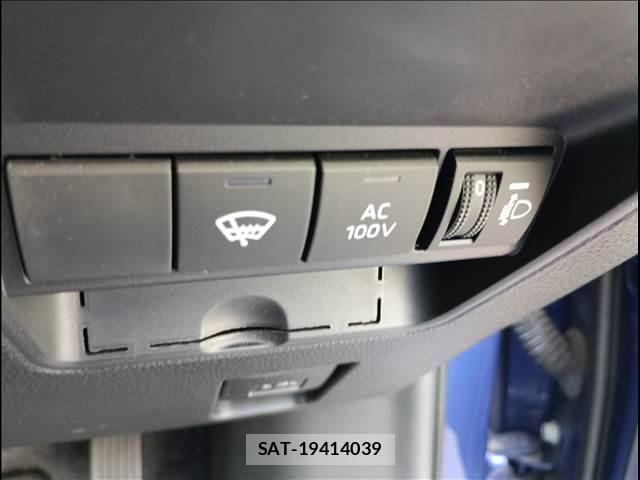 Toyota AQUA 2022-01 8364713-15