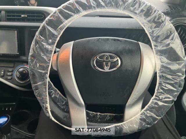 Toyota AQUA 2012-03 8364759-10