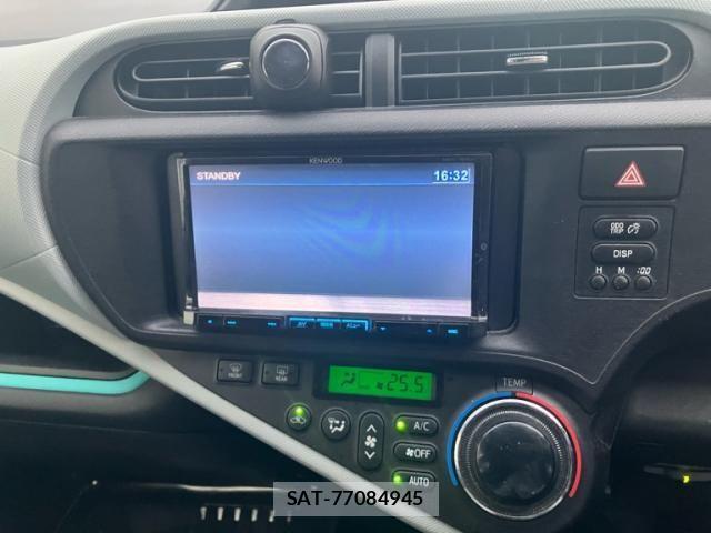 Toyota AQUA 2012-03 8364759-12