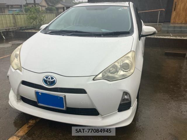 Toyota AQUA 2012-03 8364759-2