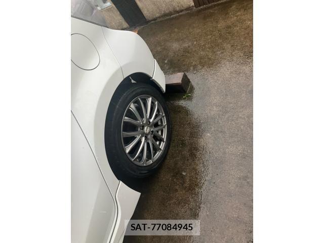 Toyota AQUA 2012-03 8364759-5