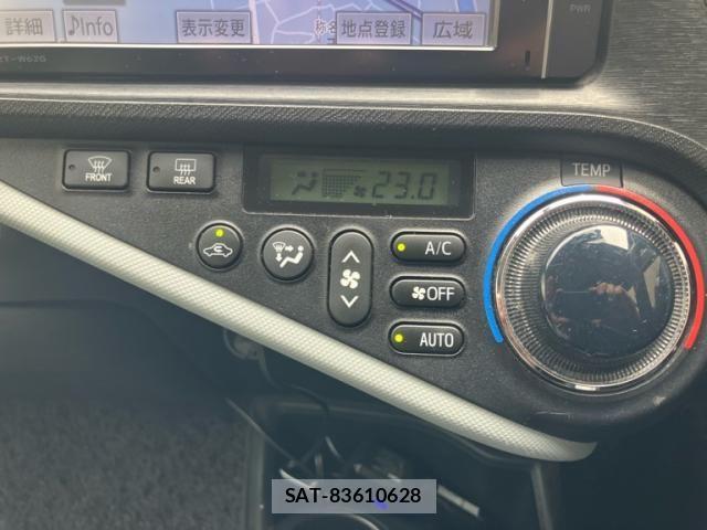 Toyota AQUA 2014-03 8364751-15