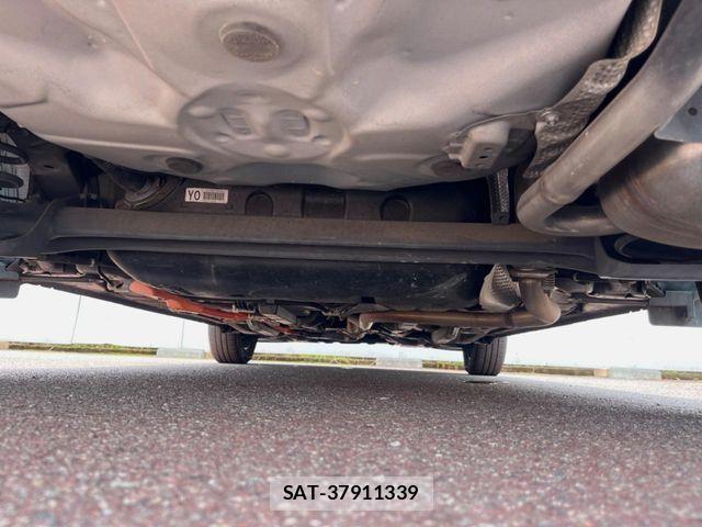 Toyota AQUA 2016-08 8364730-18