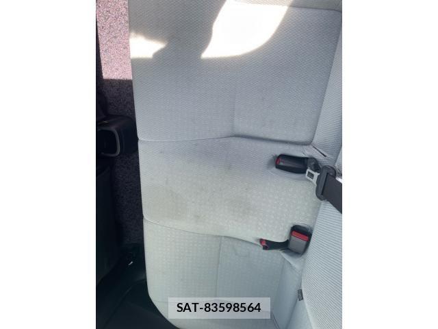 Toyota AQUA 2017-10 8364734-9
