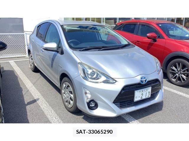 Toyota AQUA 2015-10 8364736-0