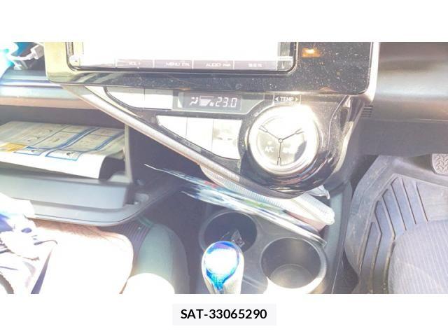 Toyota AQUA 2015-10 8364736-11