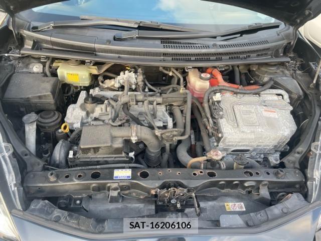 Toyota AQUA 2017-07 8364744-20