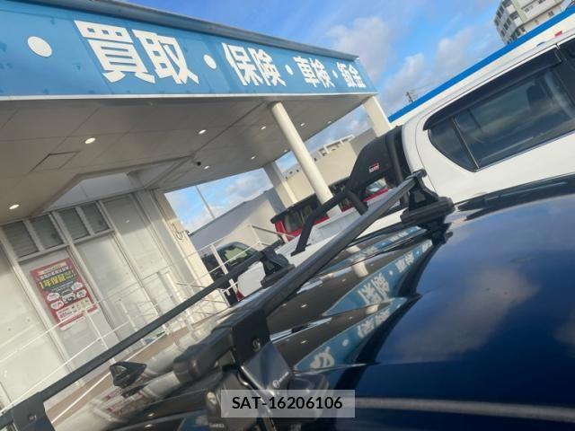 Toyota AQUA 2017-07 8364744-4