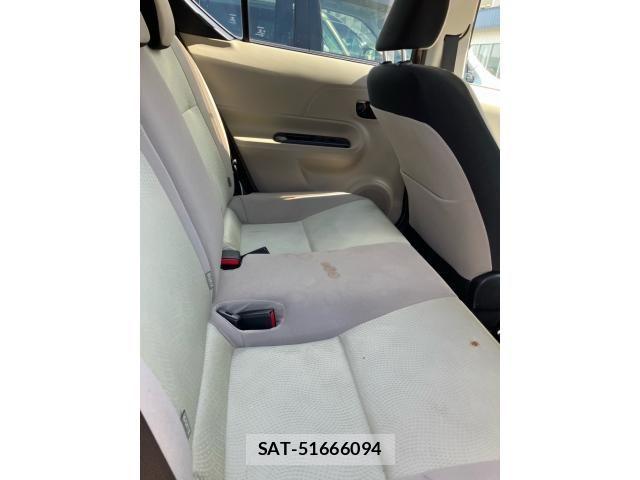 Toyota AQUA 2014-01 8364765-15