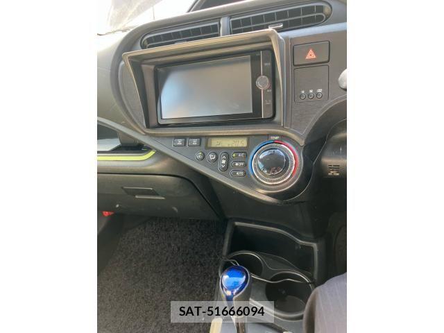 Toyota AQUA 2014-01 8364765-20