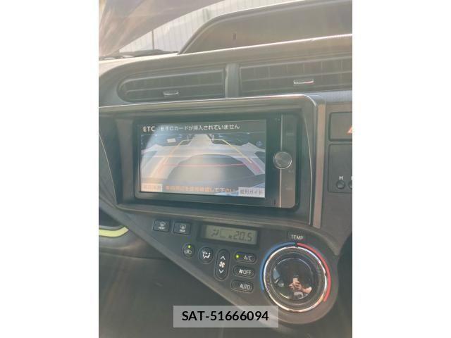 Toyota AQUA 2014-01 8364765-21