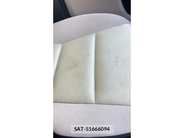 Toyota AQUA 2014-01 8364765-22