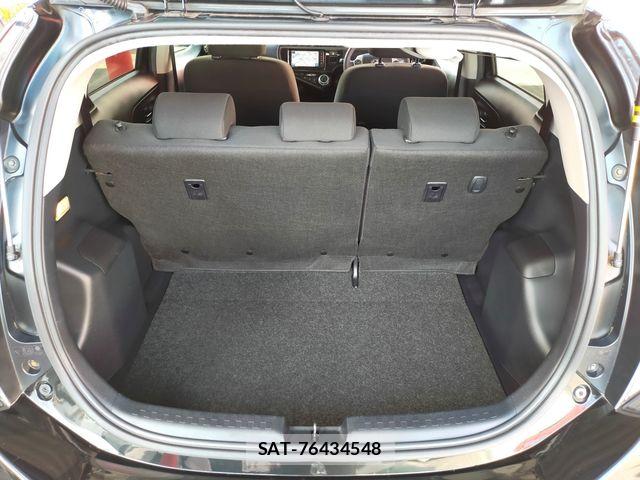 Toyota AQUA 2016-04 8364741-15