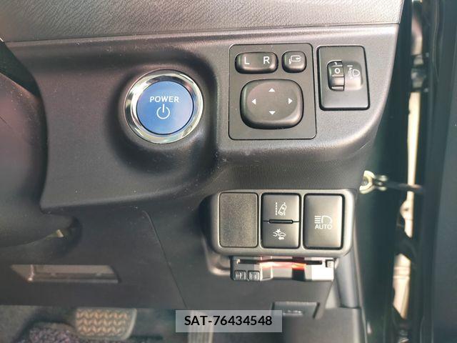 Toyota AQUA 2016-04 8364741-26