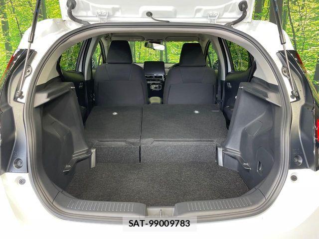 Toyota AQUA 2023-07 8364709-9