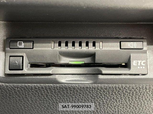 Toyota AQUA 2023-07 8364709-6