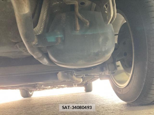 Toyota AQUA 2013-10 8364755-9