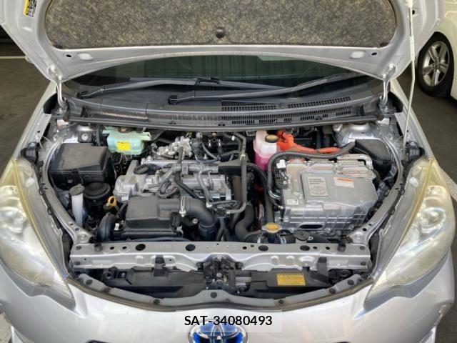 Toyota AQUA 2013-10 8364755-13
