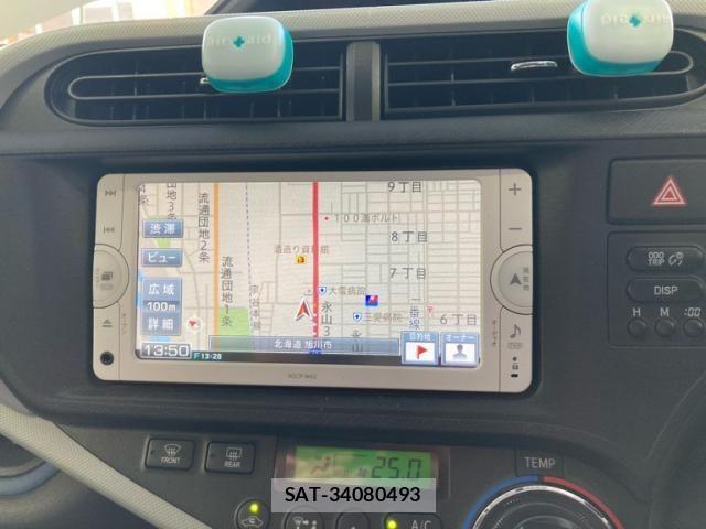 Toyota AQUA 2013-10 8364755-24