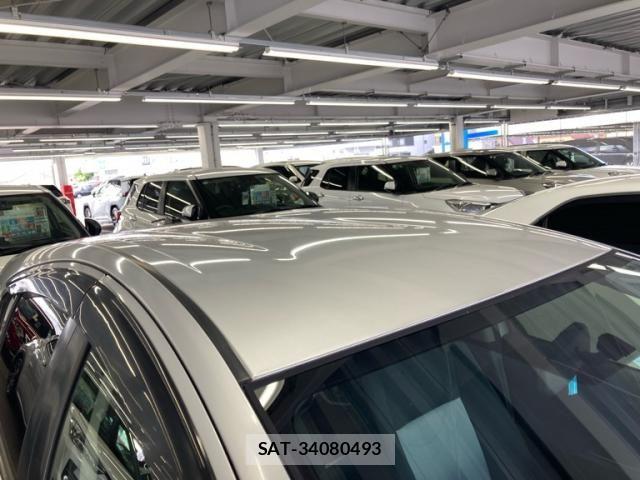 Toyota AQUA 2013-10 8364755-6