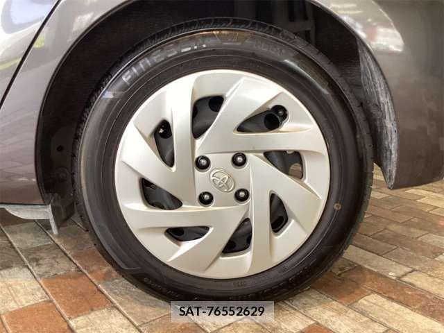 Toyota AQUA 2016-03 8364746-11