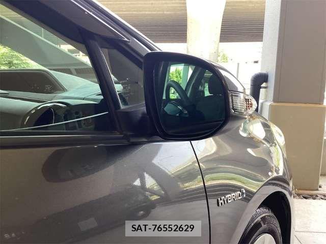 Toyota AQUA 2016-03 8364746-15