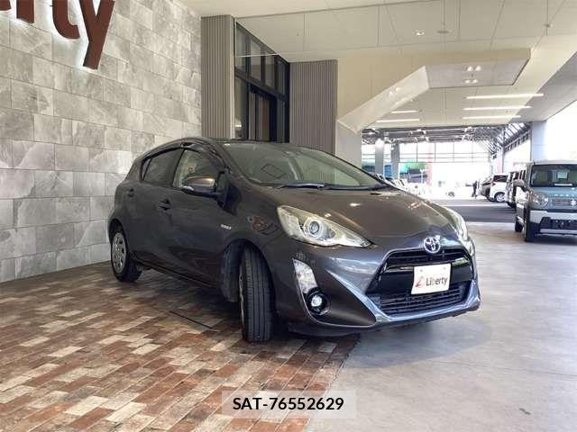 Toyota AQUA 2016-03 8364746-5