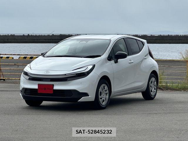 Toyota AQUA 2026-01 8364707-0